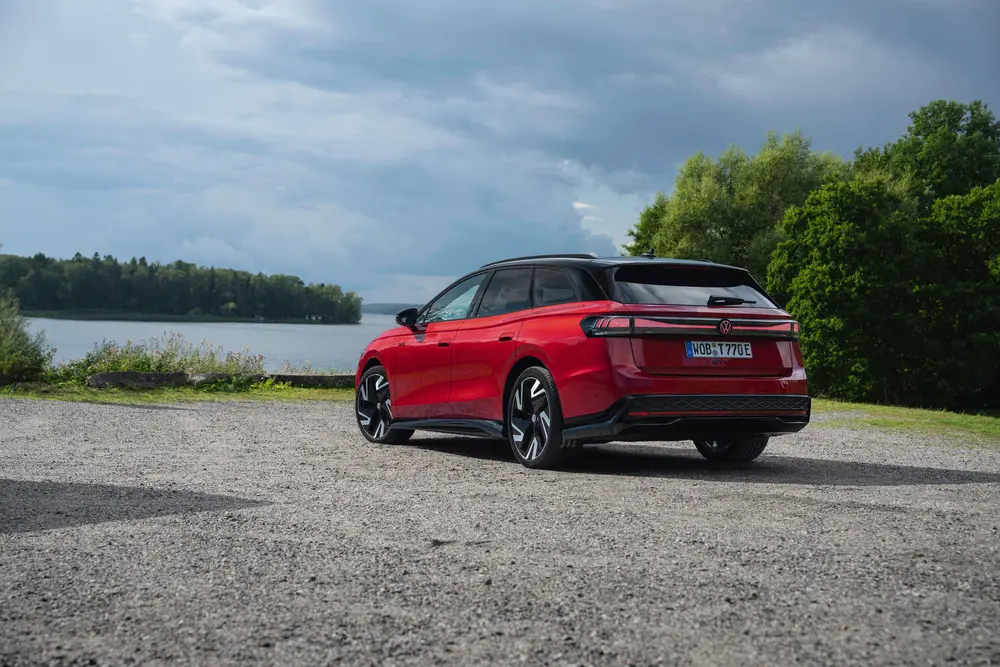 Rijtest VW ID.7 Tourer GTX 4Motion 02