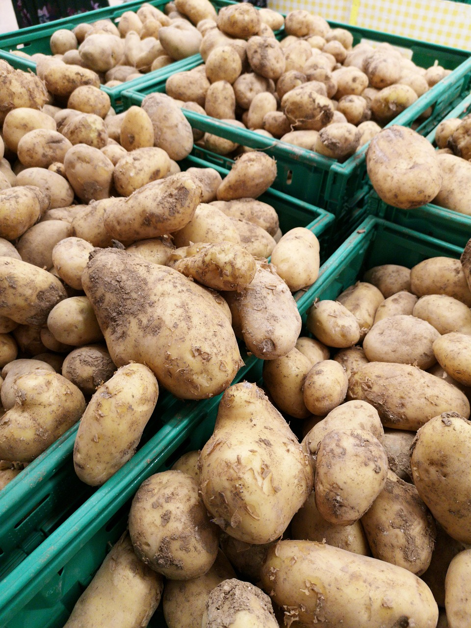 aardappelen in bakken