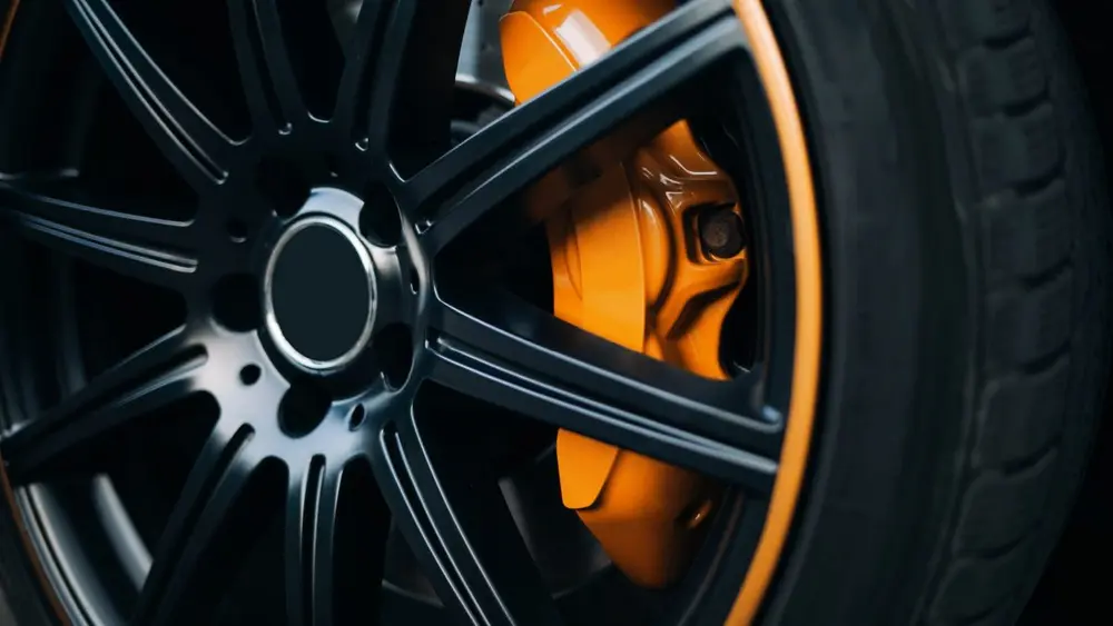Kleur en glans bepalen grotendeels de visuele aantrekkingskracht van een auto
