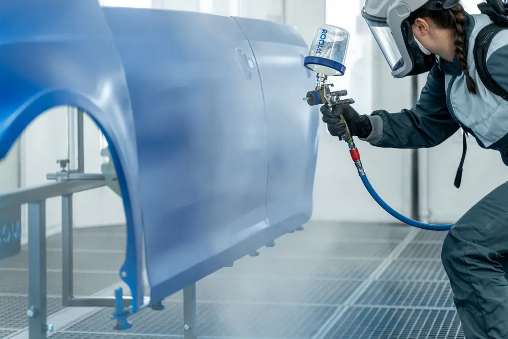 In de laktechniek zijn perfecte kleurmatching, korte doorlooptijden en lage energiekosten sleutelbegrippen