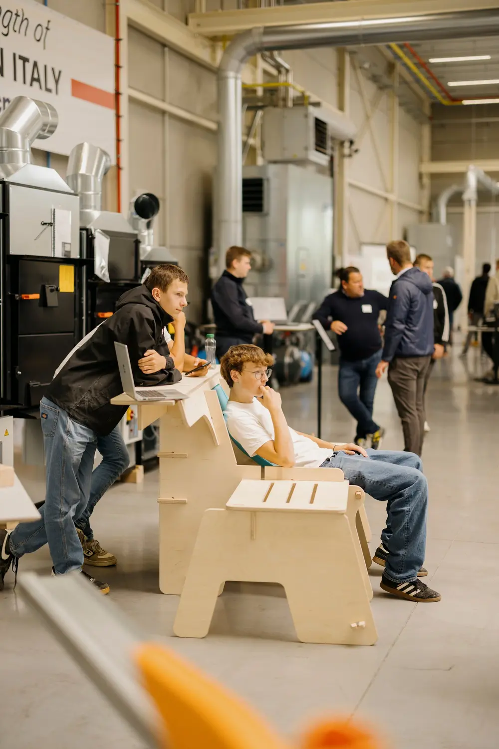 Leerlingen werkten het hele schooljaar in teamverband aan praktijkgerichte projecten, ondersteund door hun vakleerkrachten én inhoudelijke input van sectorpartners en kennisinstellingen