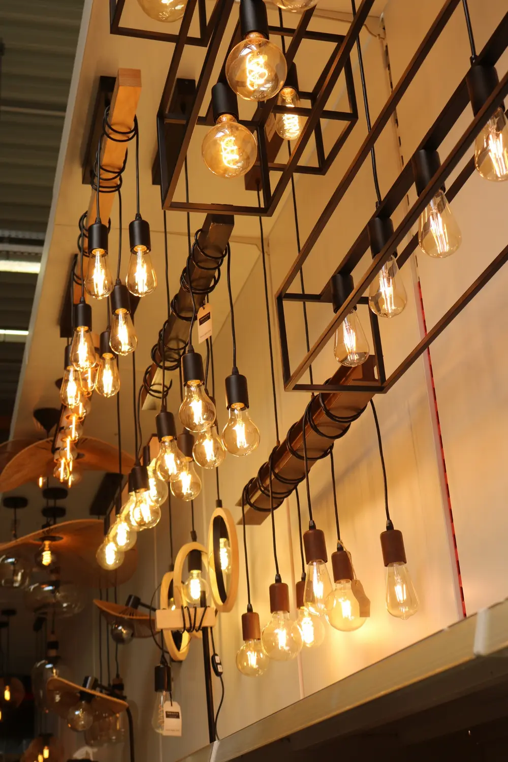 Verlichtingsafdeling Mr. Bricolage