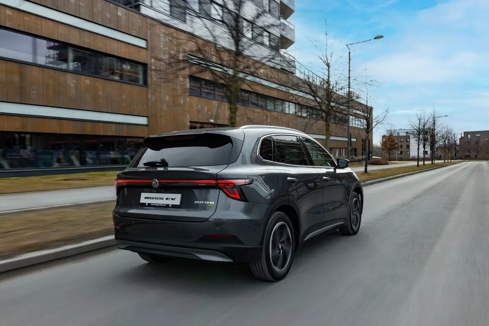 Rijtest MG S5 EV Long Range 11