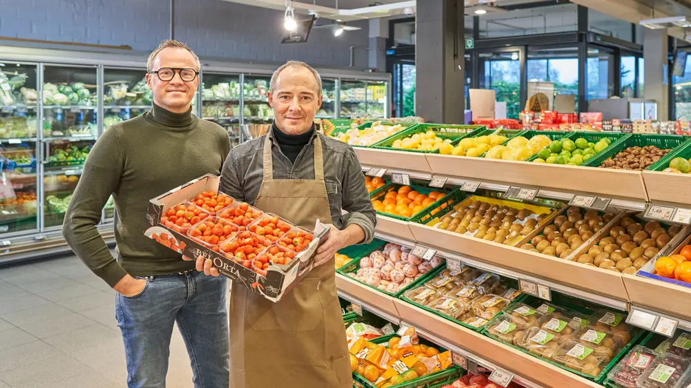 Luc en Guy Van de Poel van de Spar in Lichtaart