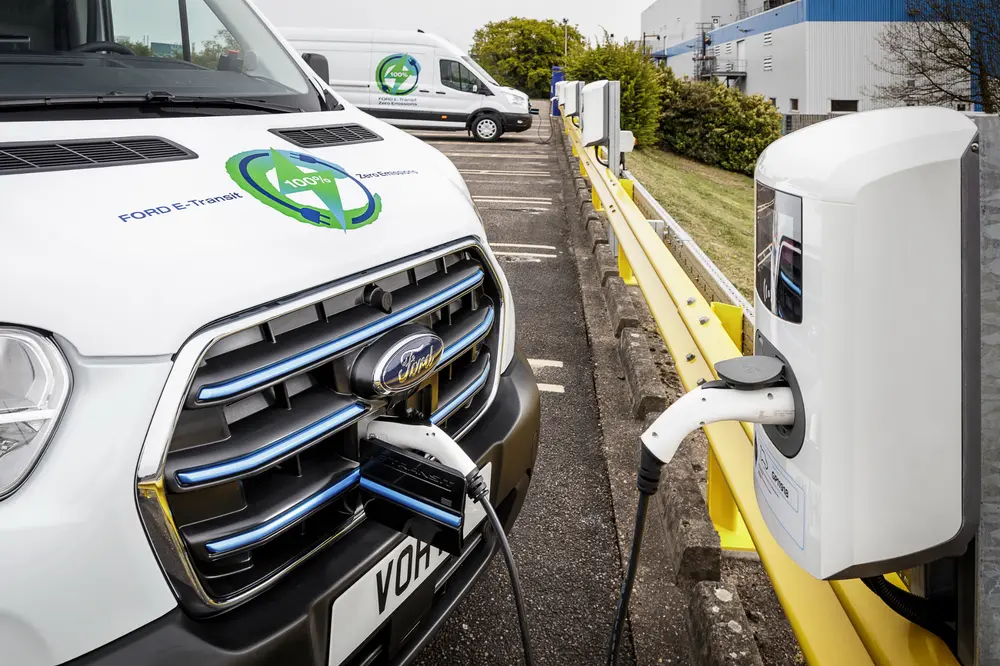 Passez à l'électrique avec Ford Pro, vous n'en reviendrez pas !