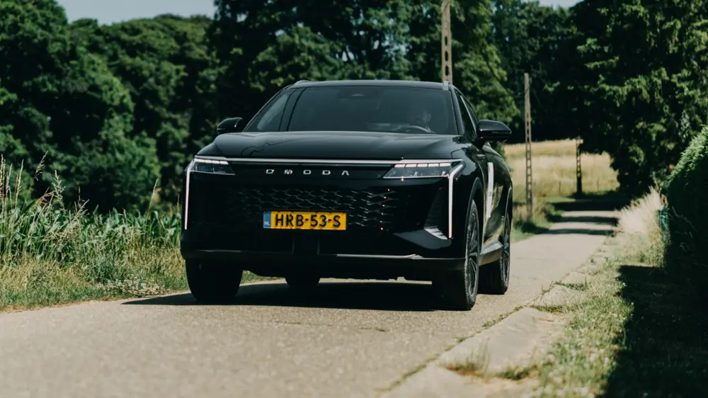 OMODA 9 SHS: krachtige PHEV-SUV met 145 km elektrisch bereik