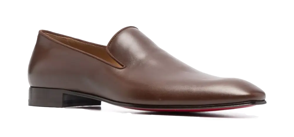 Christian Louboutin vierkante neus trend