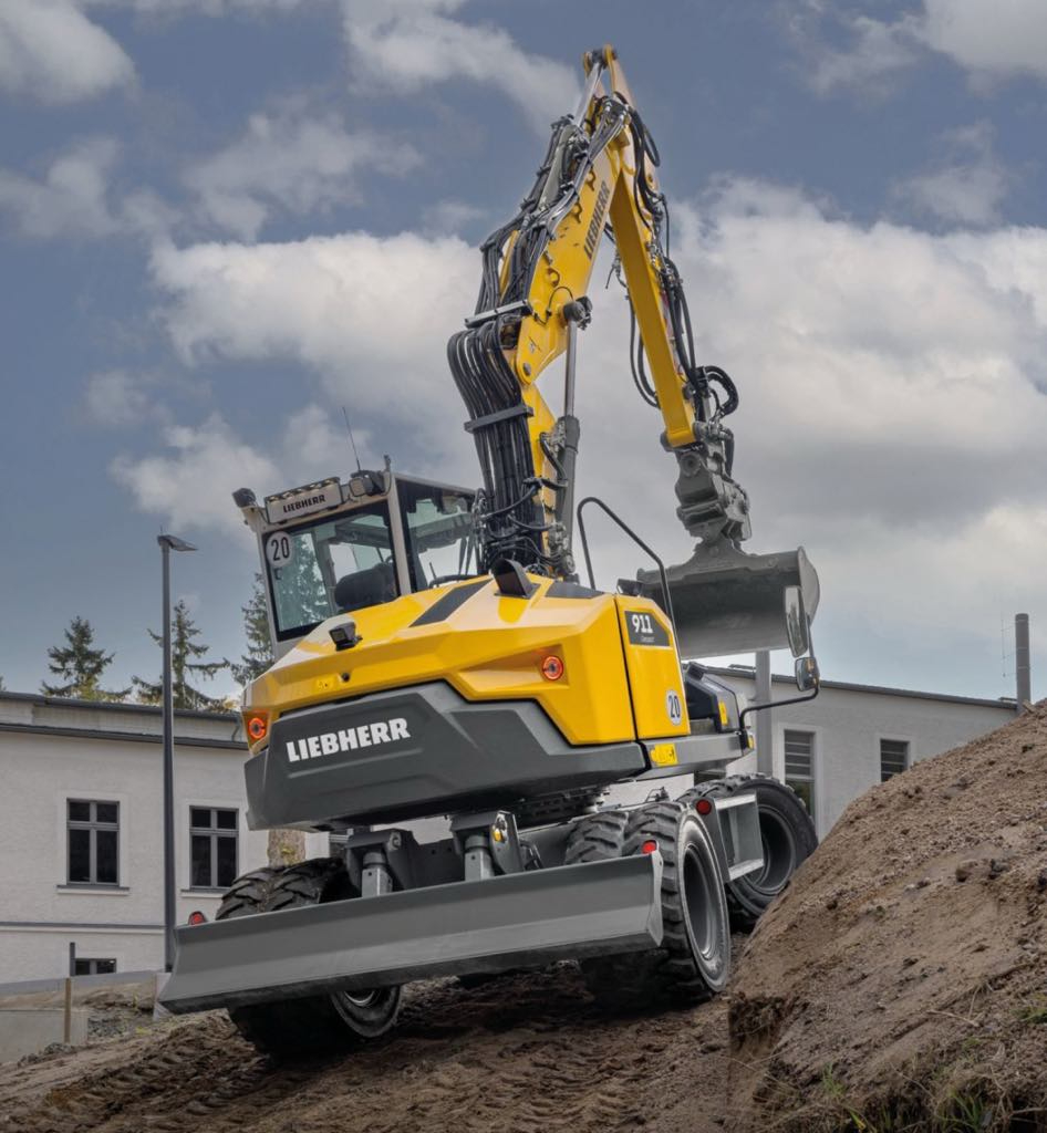 A911 Compact LIEBHERR