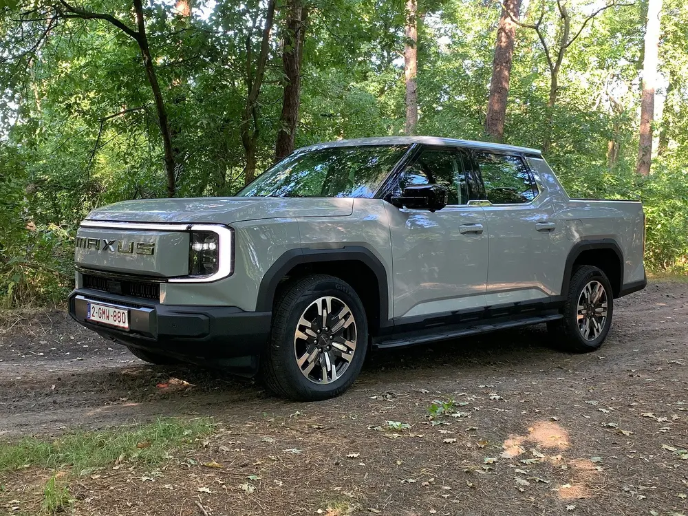 Rijtest Maxus eTerron9 4WD 1