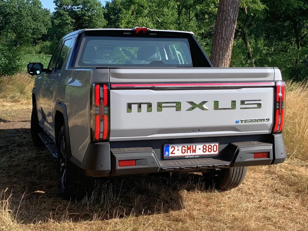 Rijtest Maxus eTerron9 4WD 11