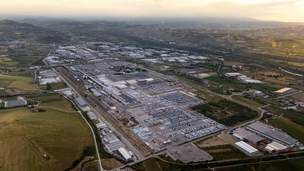 luchtfoto Atessa plant