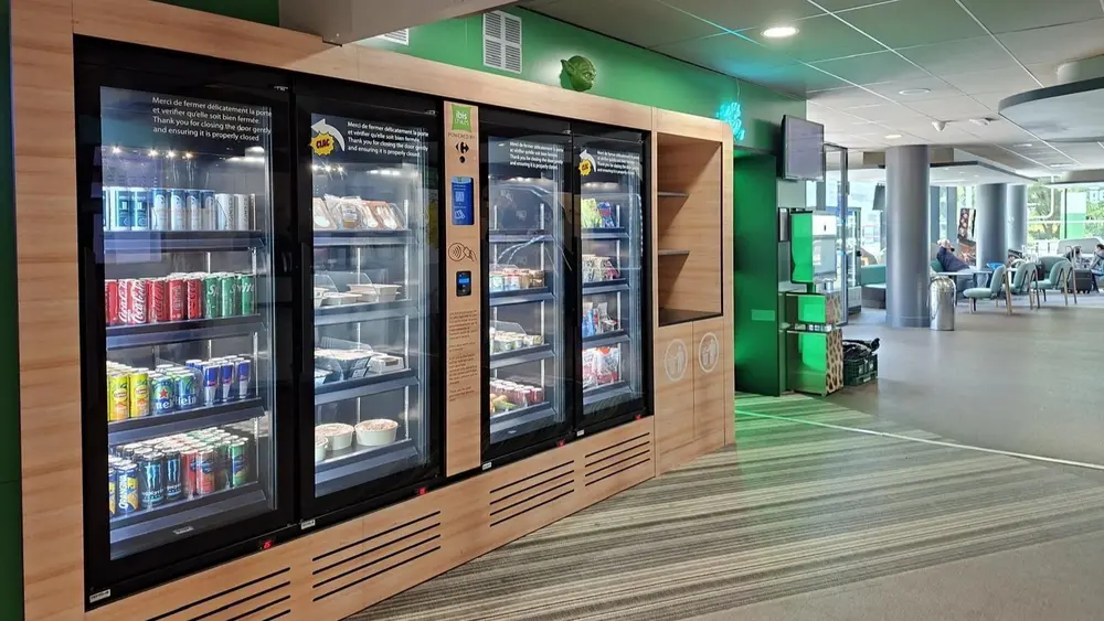 Carrefour en Accor BuyBye-microwinkel