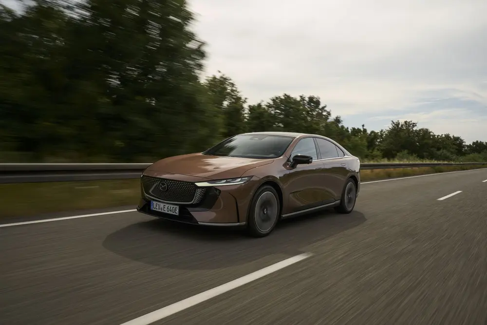 Rijtest Mazda 6e RWD Takumi Plus 9