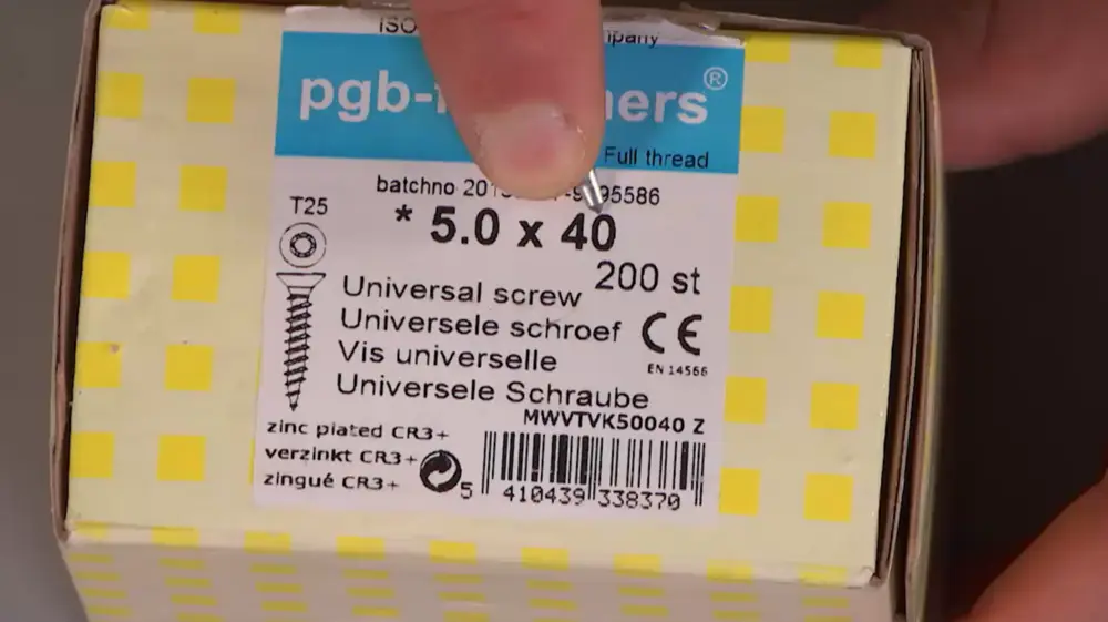 Etiket van een verpakking schroeven