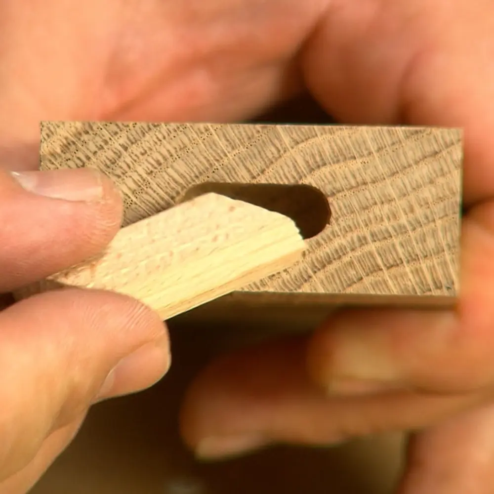 Losse pen met uitsparing in paneel