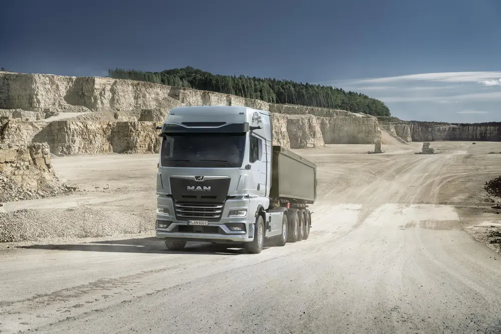 man trucks heroes