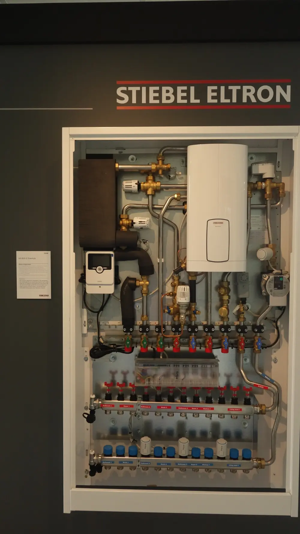 AFLEVERSET DRINKWATER EN VERWARMING MET ELEKTRISCHE NAVERWARMING