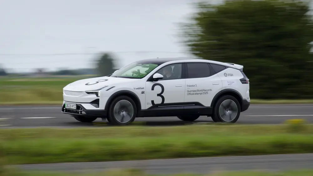 Polestar 3 zet wereldrecord: 935 km op één lading broem