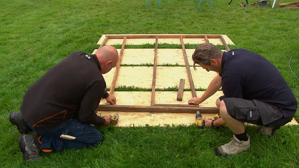 Houten kader leggen en voorboren