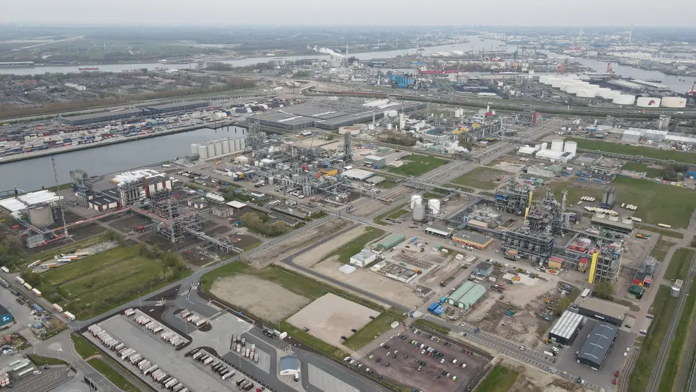 Plant van Hunstman in Rotterdam waar kwaliteit van het eindproduct hoog in het vaandel staat