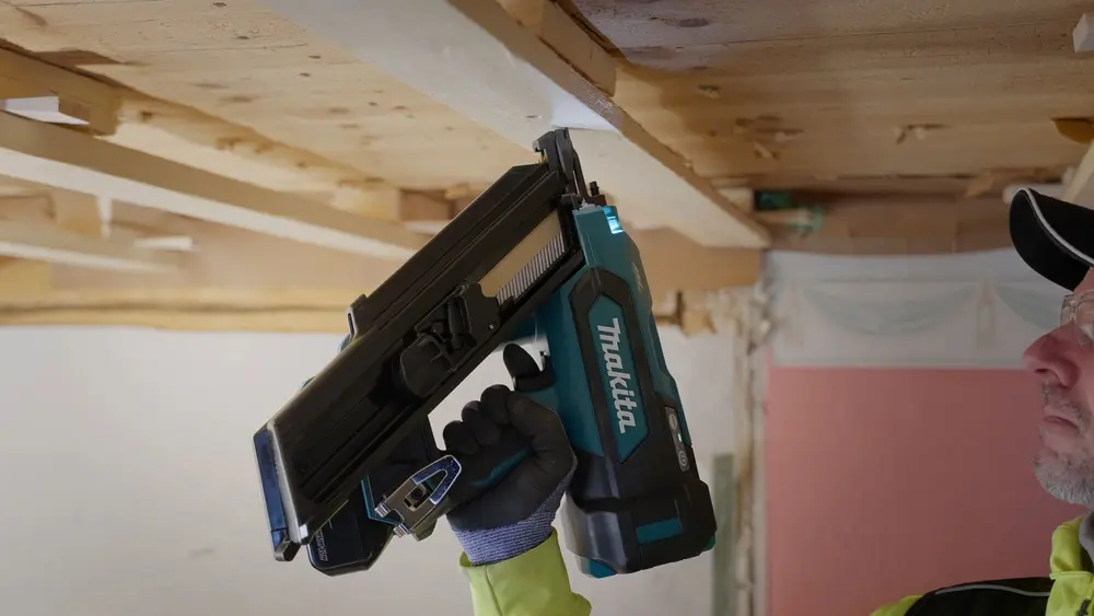 Snoerloze tackers Makita