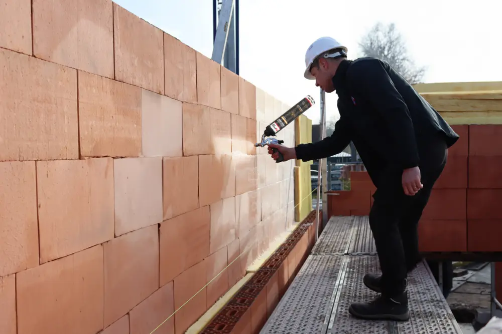 lijmen van muren