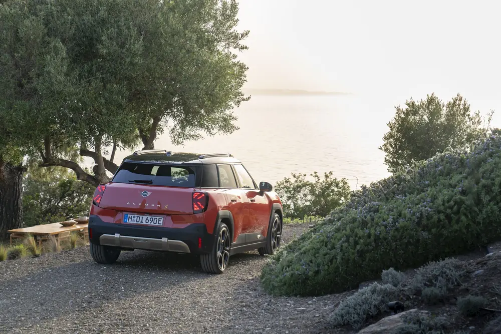 Rijtest Mini Aceman SE 11