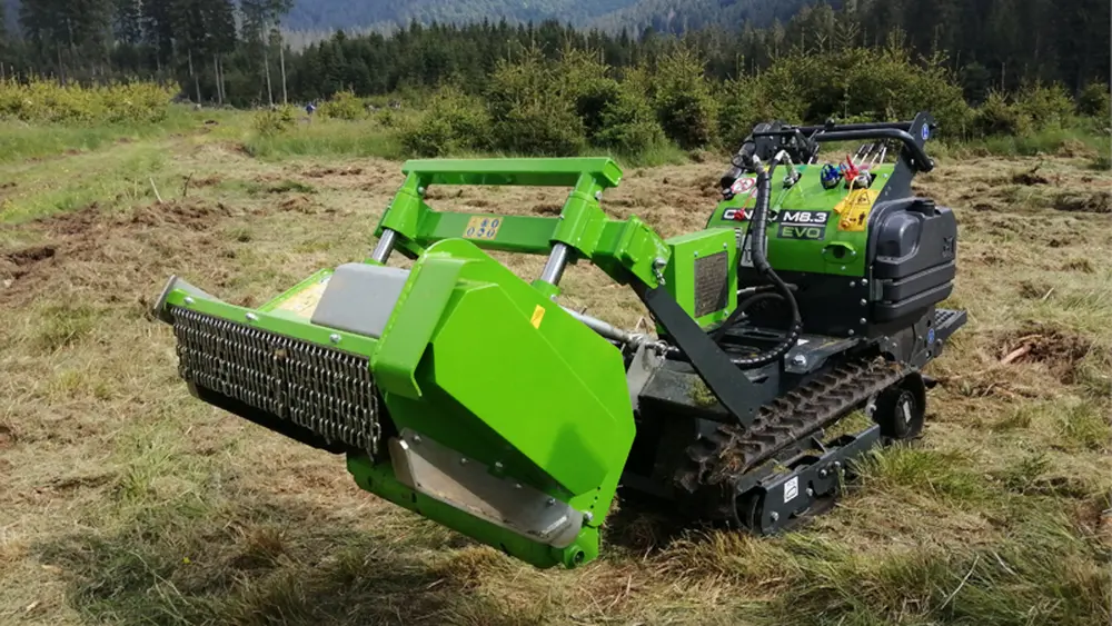Cingo M8.3 EVO minidumper met bermmaaier