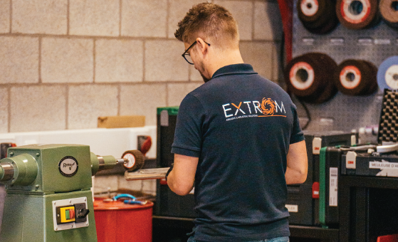 extrom