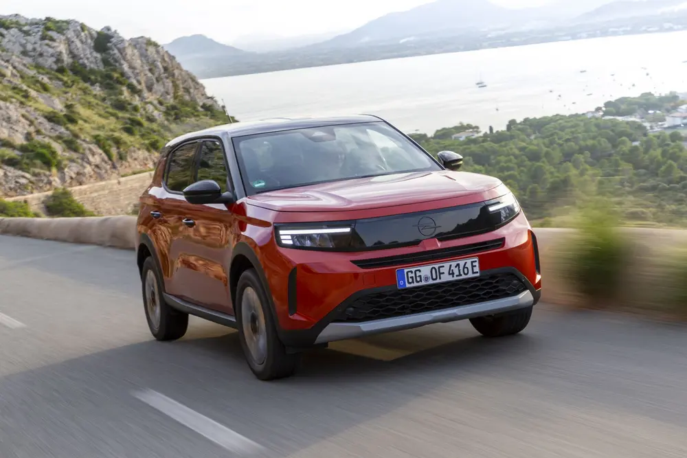 Rijtest Opel Frontera Electric SR 03
