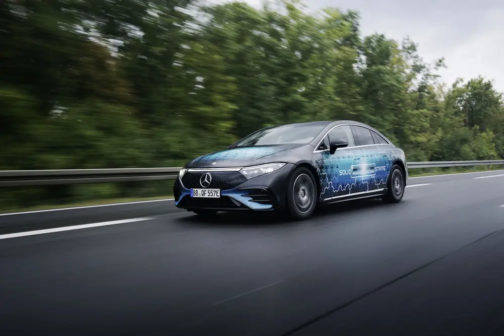 Mercedes-EQS rijdt 1.205 km op één lading solid-state 2