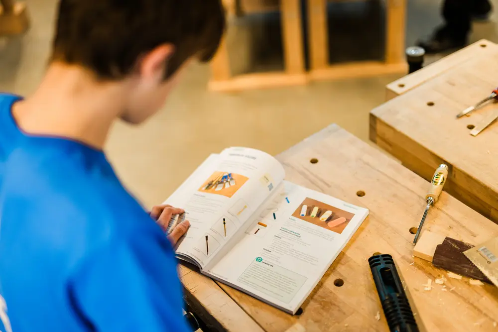 Hybride leeromgeving en leerboek