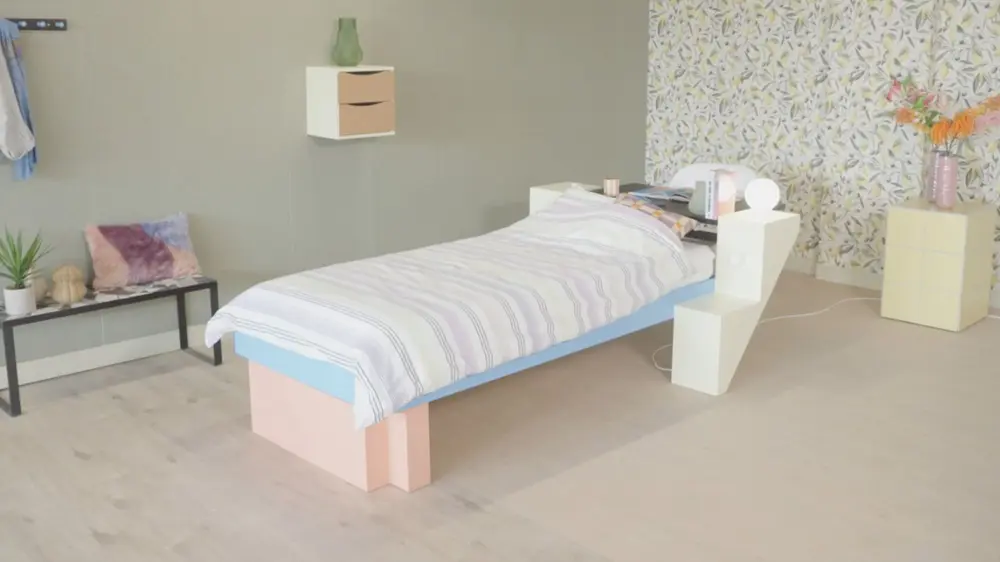beeldje bureaubed