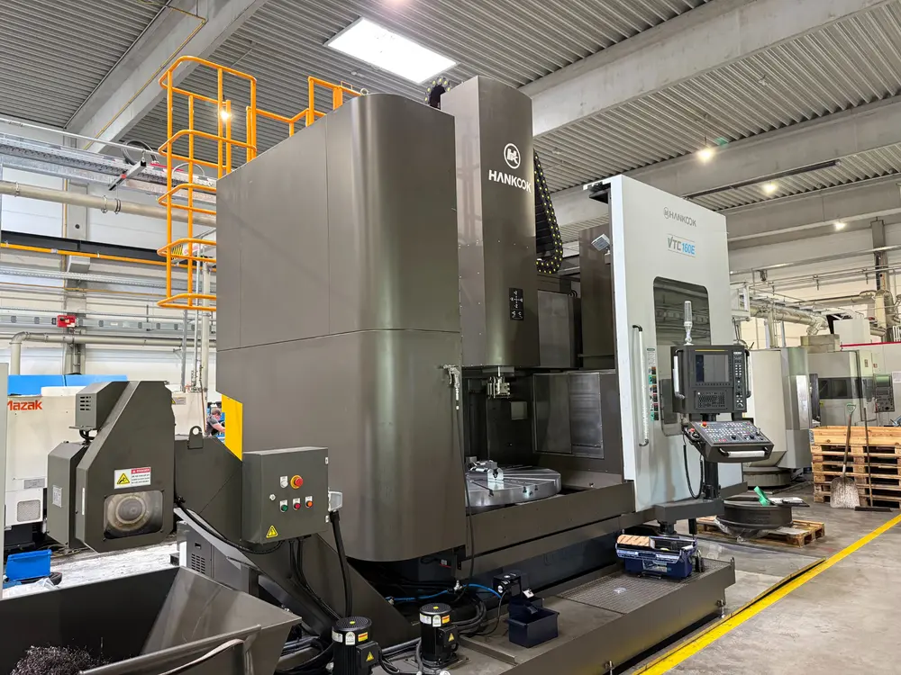 Centre de tournage-fraisage vertical CNC HANKOOK VTC 160 E