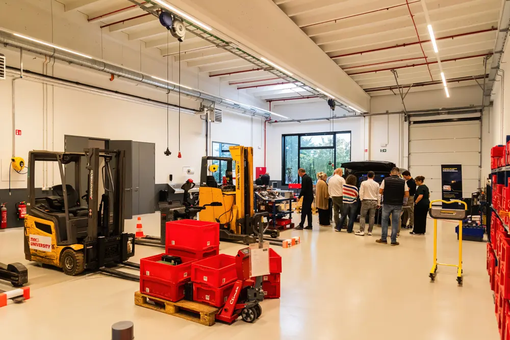 gloednieuwe trainingsruimtes in Waregem