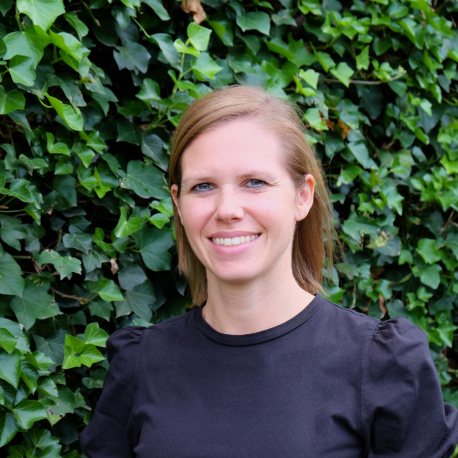 Dr. Sophie Van der Meersche