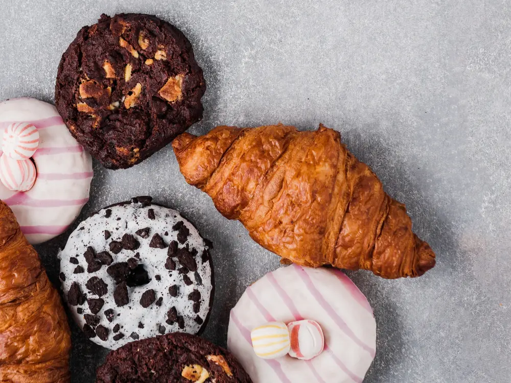 cookies, donuts en croissants