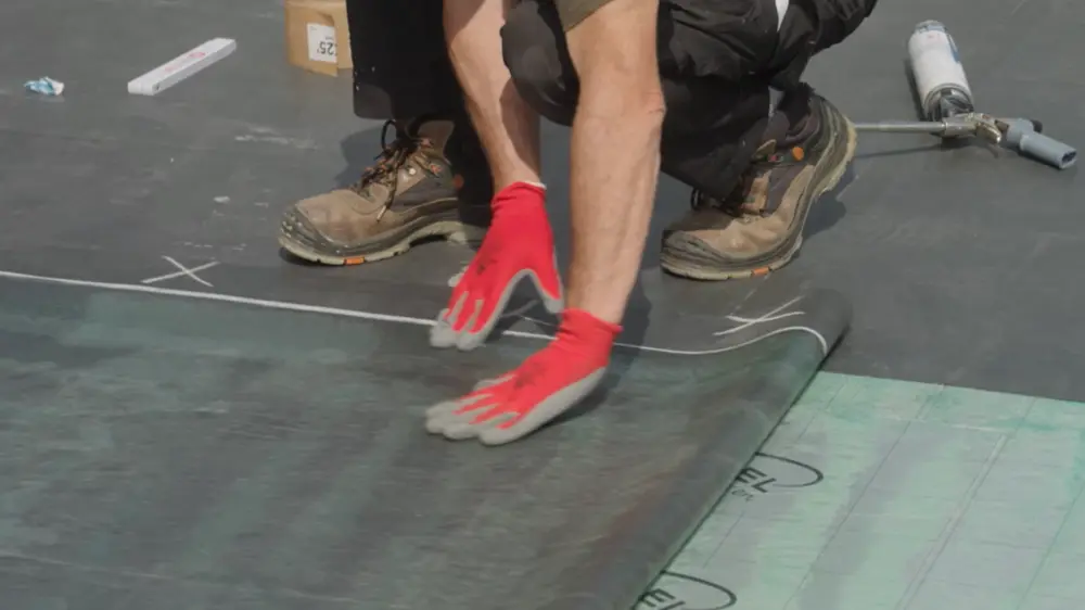 rest epdm uitleggen overlappen