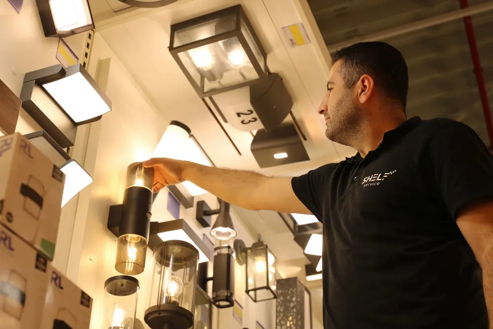 Merchandiser van Shelf Service
