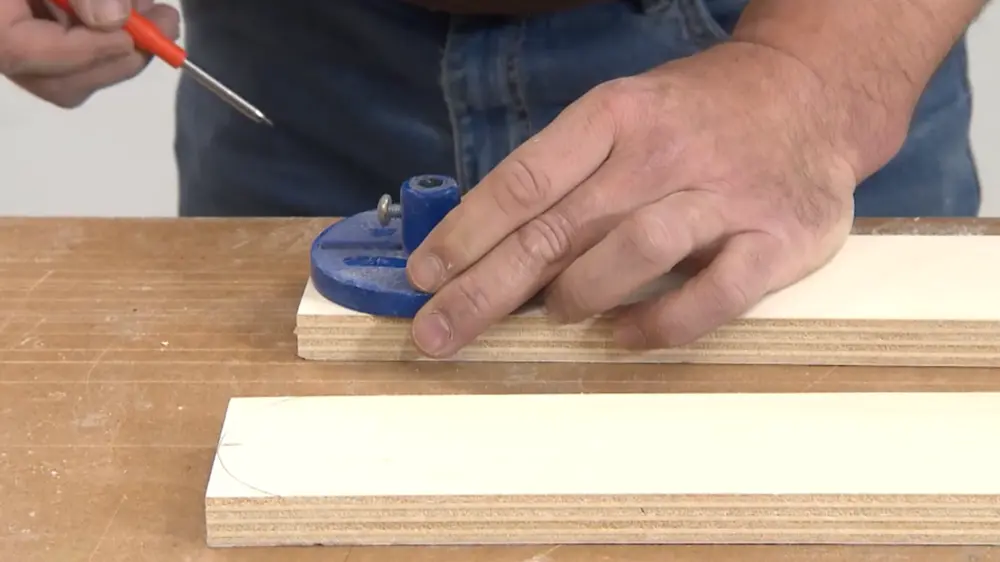 Afgeronde uiteindes latten