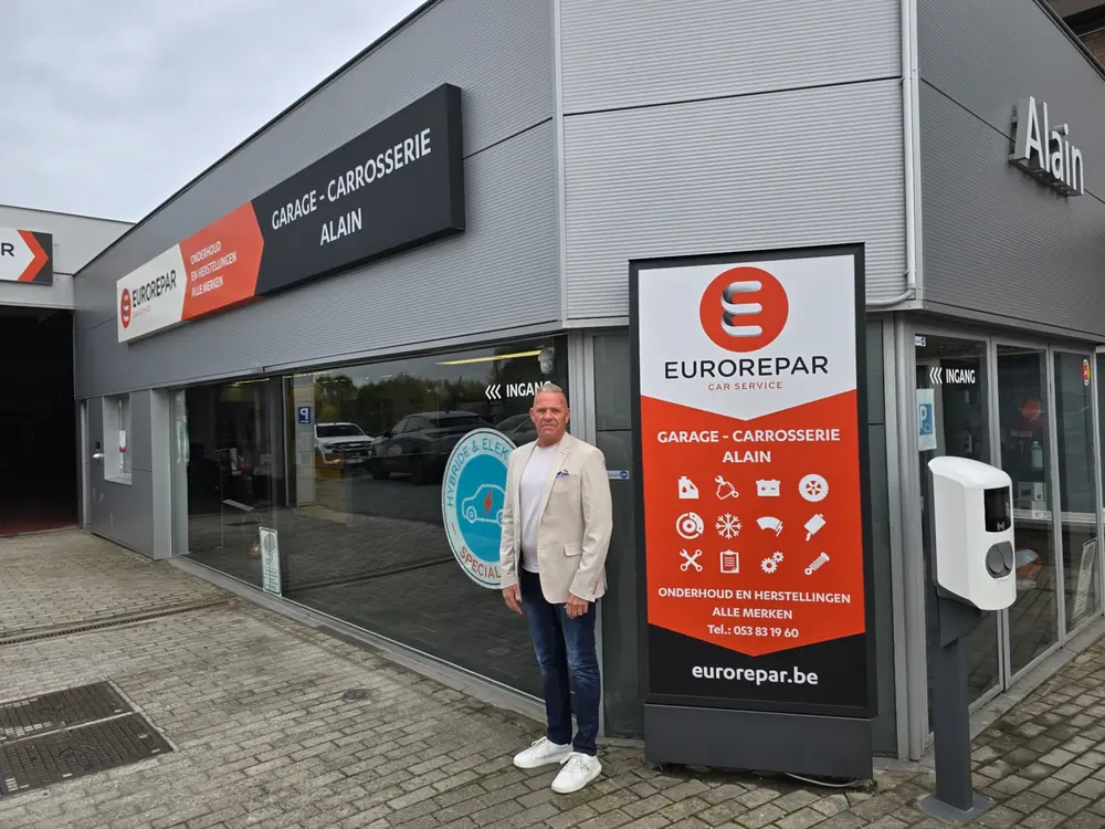 Yves Lacrosse, Channel Manager Belux chez EUROREPAR Car Service: "Notre mission, chez EUROREPAR Car Service, est de permettre à chacun de continuer à se déplacer en toute sécurité, tout en respectant les enjeux économiques et environnementaux. Nous voulons être le partenaire de confiance de tous ceux qui partagent cette vision"