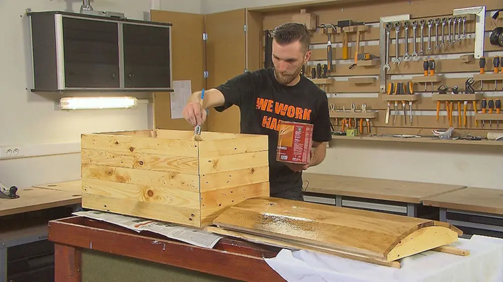 houten koffer oliën of verven