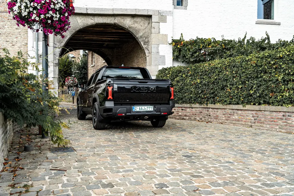 Rijtest KGM Musso EV 2WD 11