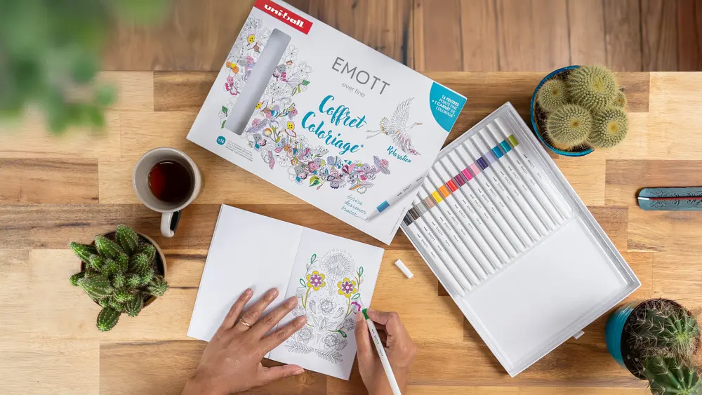 Une fin d’année créative avec Uni-ball !