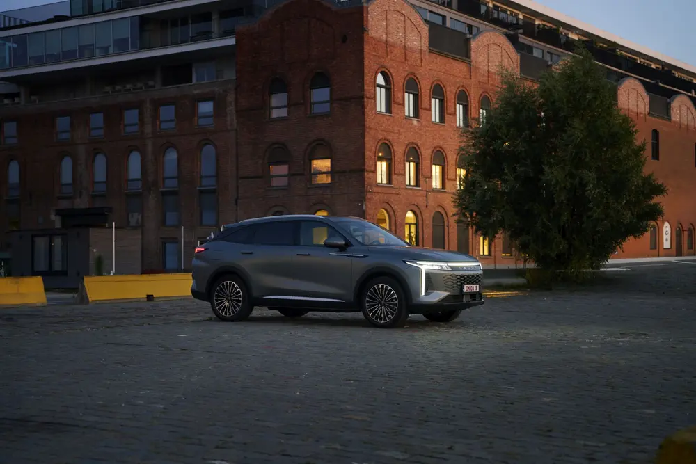 Rijtest Omoda 9 SHS 10