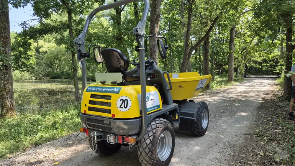 Wieldumper Wimverhuur
