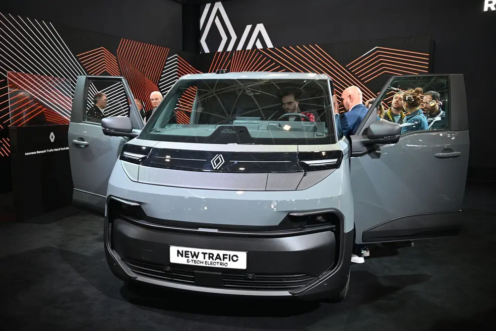 Nieuwe Renault Trafic E-Tech: 800 V en tot 450 km WLTP Solutrans 3