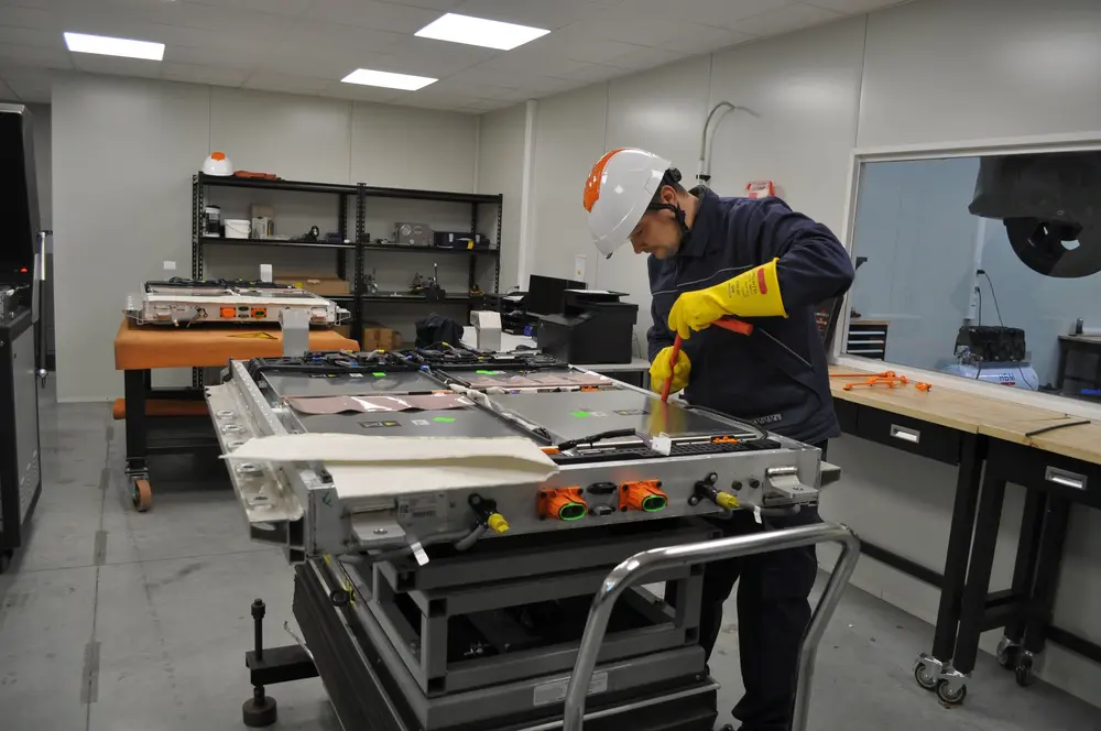 "Geen enkele dealer kan batterijherstel zelf kostenefficiënt organiseren" 01