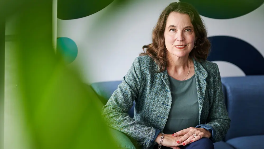 Sigrid de Vries, directeur-generaal van ACEA, benadrukt de nood aan een realistischer Europees beleid voor de transitie naar zero-emissiemobiliteit