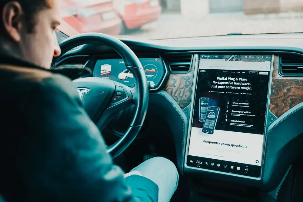 De EEVEE Mobility-software verwerkt laadinformatie rechtstreeks uit de auto, onafhankelijk van laadpalen